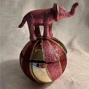 Anthropologie Circus Lavender Balsam Fresh Floral Glass Elephant Candle Animals